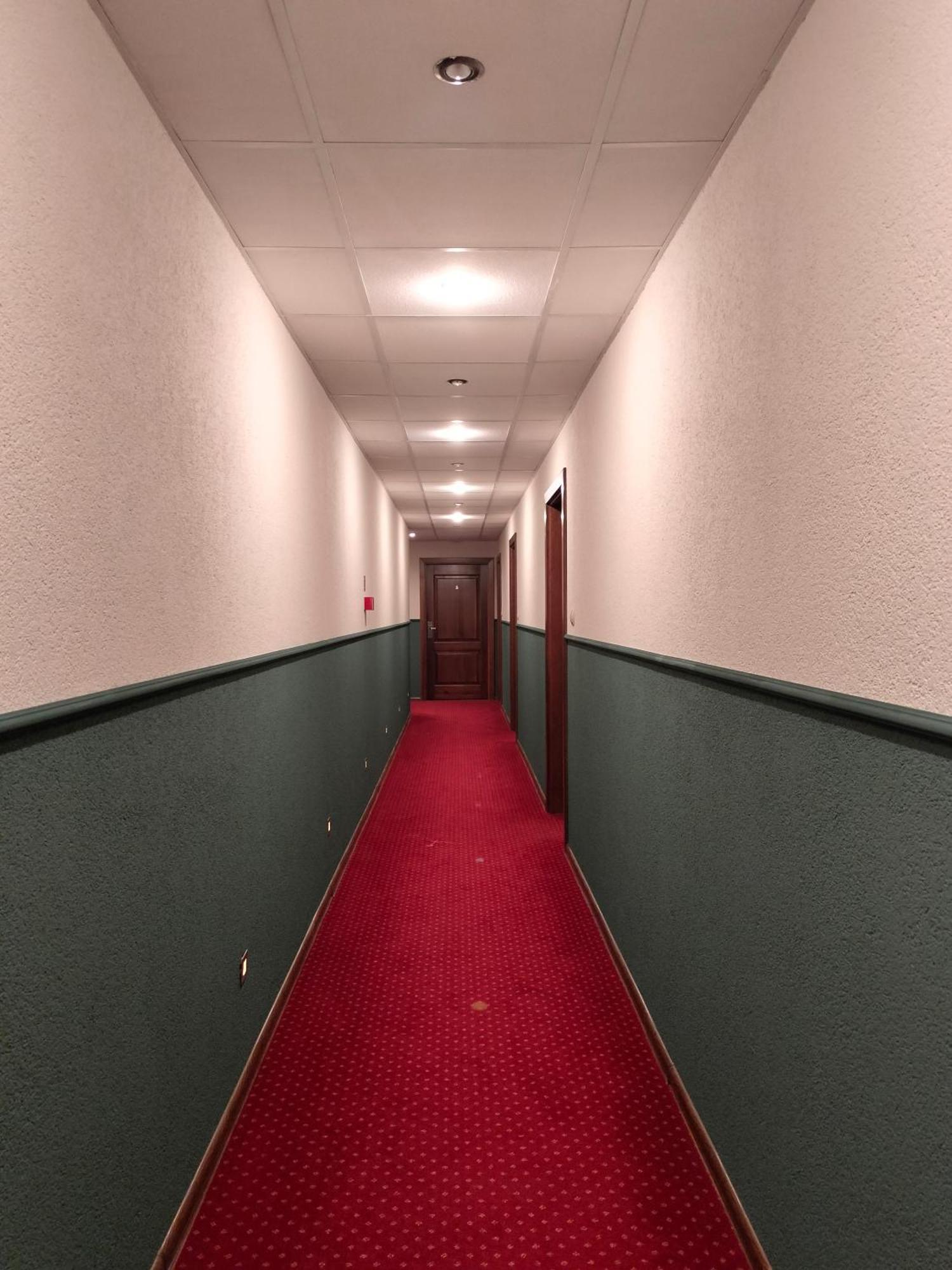 Bankietowa Hotel & Restauracja Ostrów Wielkopolski Buitenkant foto